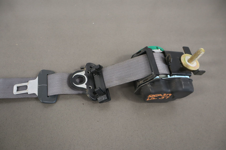 2002 GMC Sierra 2500- Rear Seat Belt