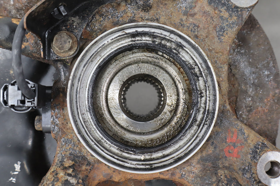 2007 Lexus GX470- Right Front Spindle