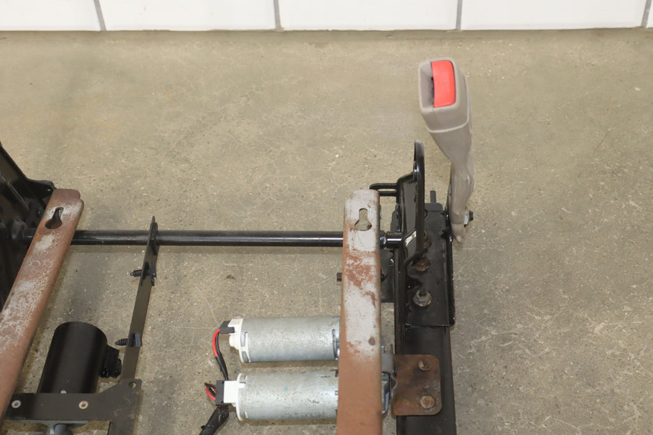 2002 GMC Sierra- Front Seat Track