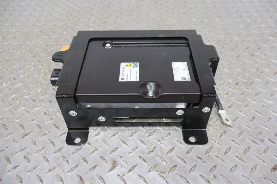Chassis Control Module, 2022, Rivian, R1S
