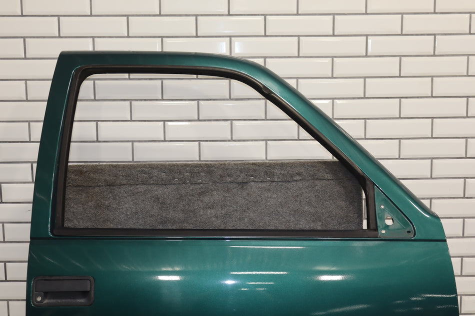 1995-2000 GMC Suburban Right Front Door Majestic Teal 43 12387770
