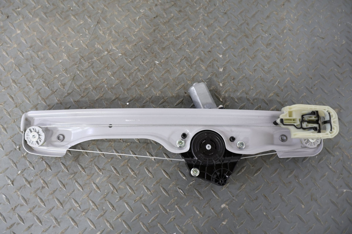 20-23 Cadillac CT5 Rear Right RH Door Window Regulator W/ Motor (Tested)