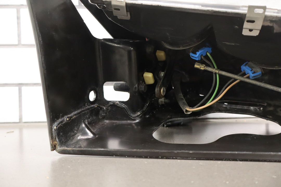 2000 - 02/02/04 C5 Corvette Left Driver Headlamp W/Cap Motor