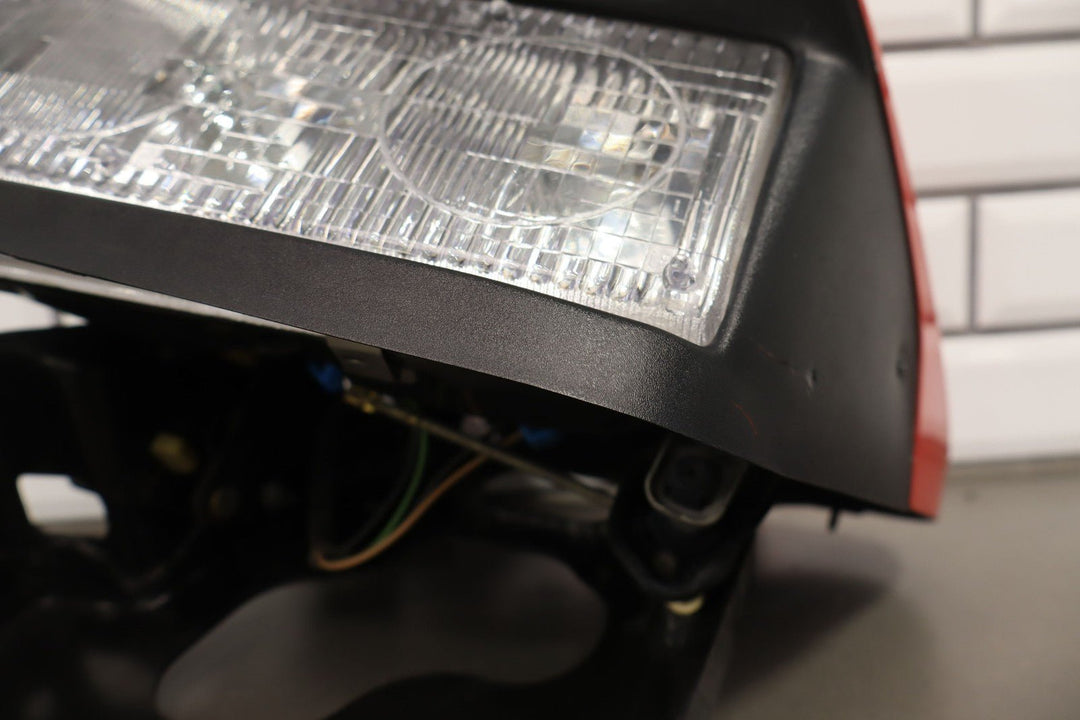 2000 - 02/02/04 C5 Corvette Left Driver Headlamp W/Cap Motor