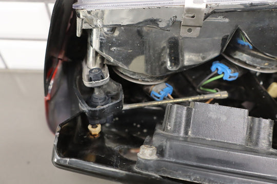 2000 - 02/02/04 C5 Corvette Right Passenger Headlamp W/Cap Motor