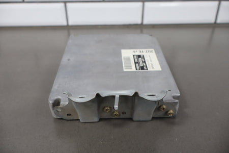 2000-2001 Lexus LX470 4.7LL 2UZFE Engine Computer 8966660360