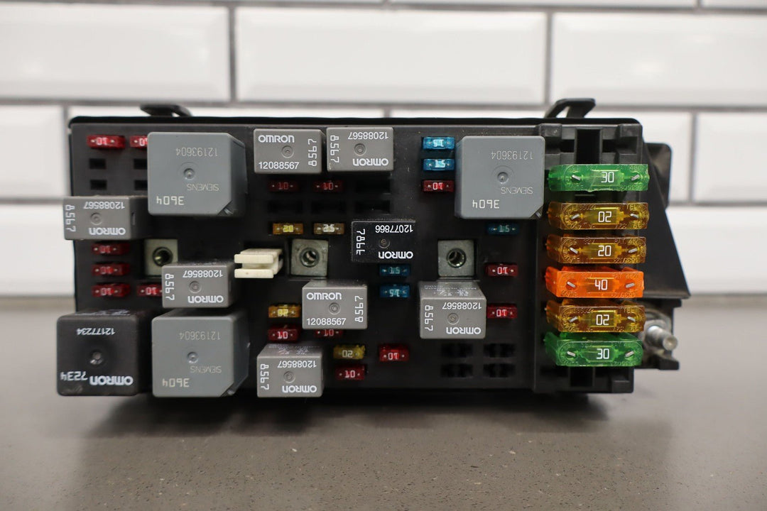 2000 - 2002 C5 Corvette Underhood Engine Fuse Relay Junction Box