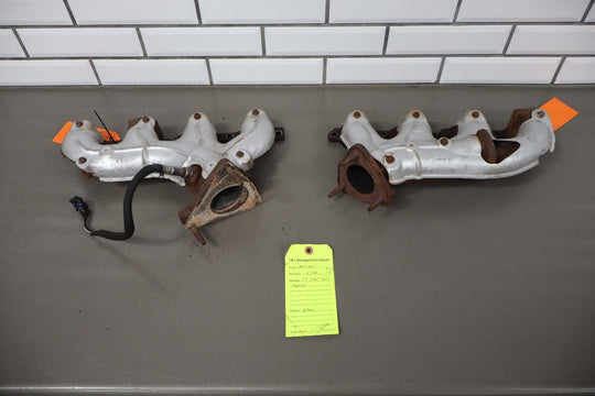 2000 - 2002 Chevrolet Camaro Exhaust Manifold 12559507 OEM *Broken Bolt*