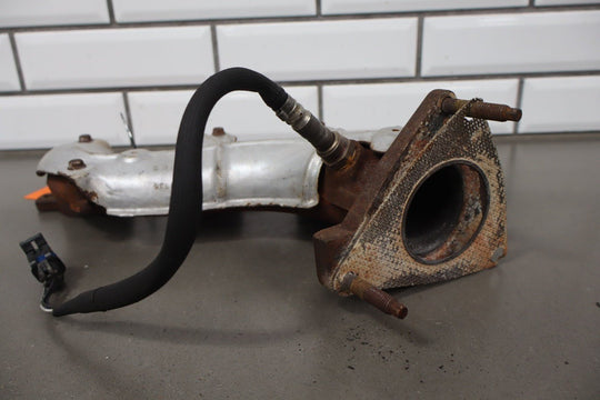 2000 - 2002 Chevrolet Camaro Exhaust Manifold 12559507 OEM *Broken Bolt*