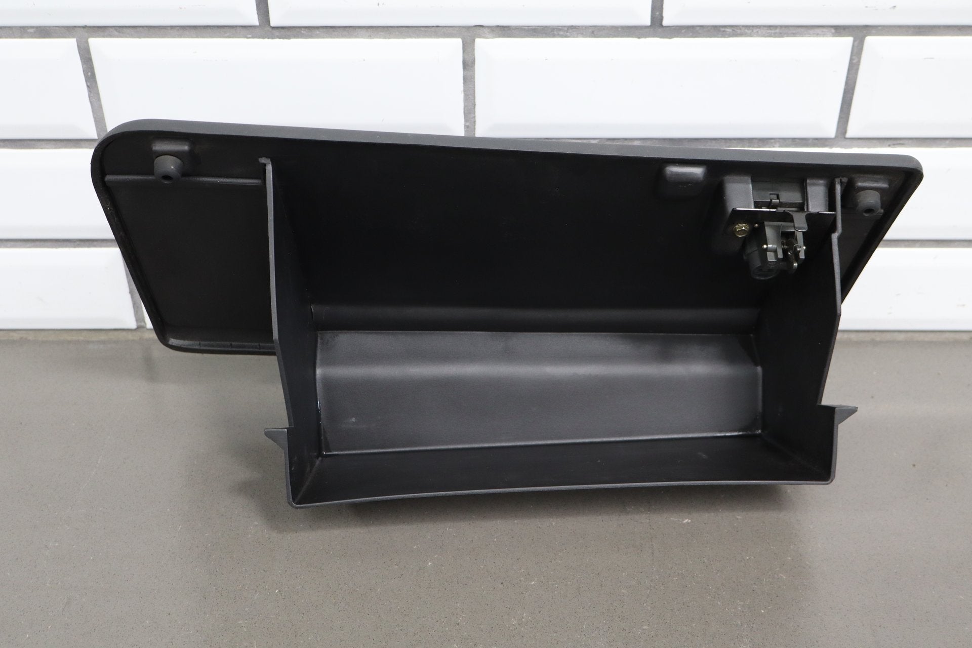 2000-2002 Chevrolet Camaro Pontiac Firebird- Glove Box Lid Gray