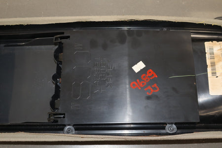 2000-2002 Chevrolet Silverado 2500HD/3500 GMT800 - Roof Console PN: 15746962