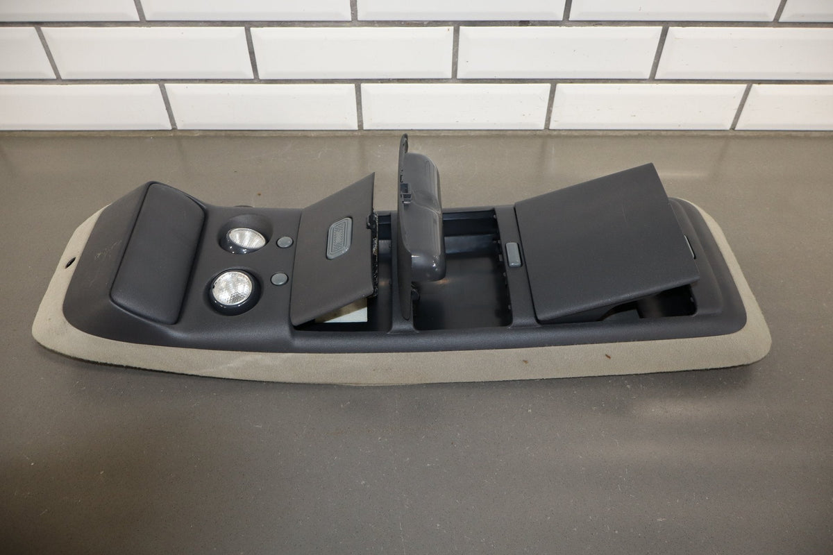 2000-2002 Chevrolet Silverado 2500HD/3500 GMT800 - Roof Console PN: 15746962