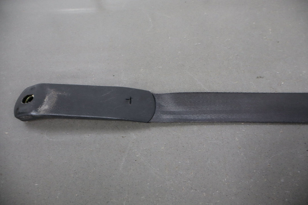 2000 - 2002 Chevy Camaro Coupe Left Driver Front Seat Belt Retractor