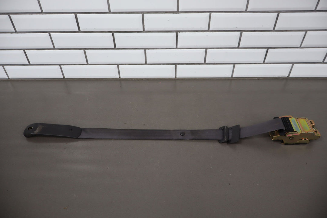 2000 - 2002 Chevy Camaro Coupe Left Driver Front Seat Belt Retractor