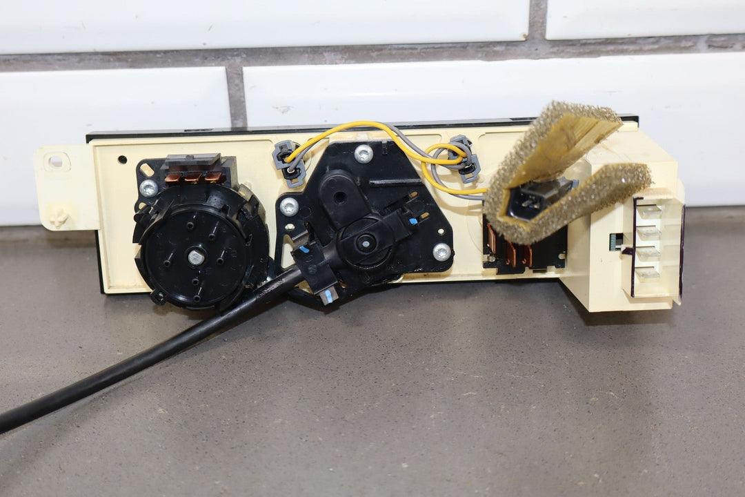 2000 - 2002 Chevy Camaro Manual Temperature Climate Control W/Rear Defrost