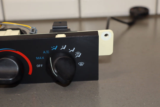 2000 - 2002 Chevy Camaro Manual Temperature Climate Control W/Rear Defrost