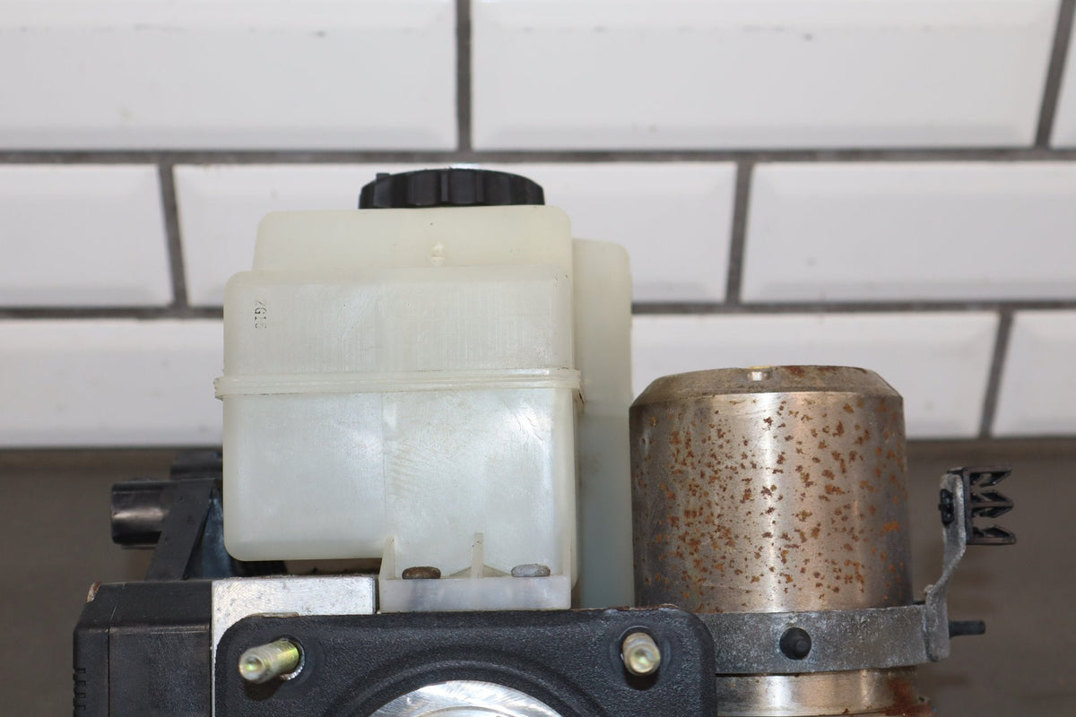 2000-2002 Lexus LX470 ABS Brake Unit 4705060042 For Parts