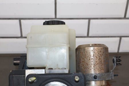2000-2002 Lexus LX470 ABS Brake Unit 4705060042 For Parts
