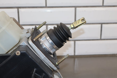 2000-2002 Lexus LX470 ABS Brake Unit 4705060042 For Parts