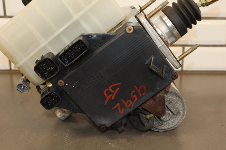 2000-2002 Lexus LX470 ABS Brake Unit 4705060042 For Parts