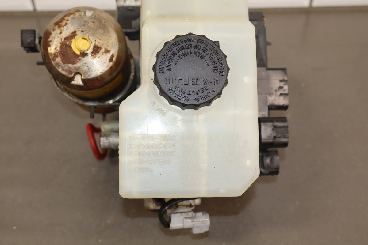 2000-2002 Lexus LX470 ABS Brake Unit 4705060042 For Parts