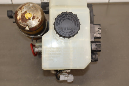 2000-2002 Lexus LX470 ABS Brake Unit 4705060042 For Parts