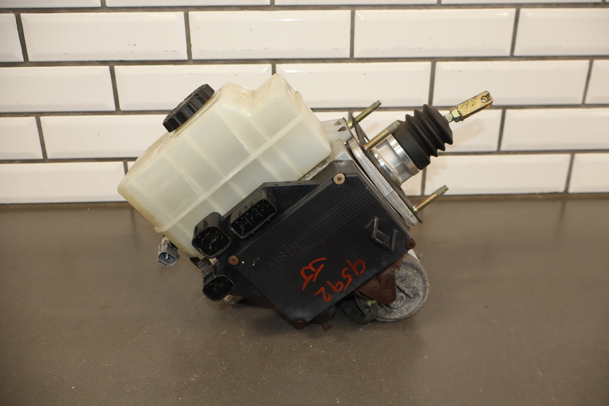 2000-2002 Lexus LX470 ABS Brake Unit 4705060042 For Parts