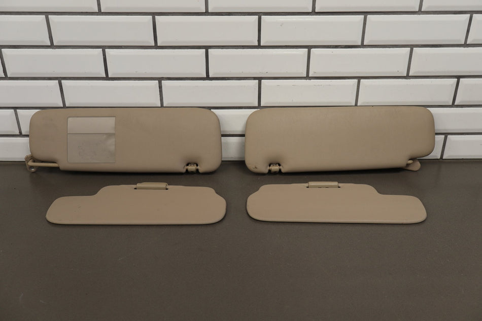 2000-2002 Toyota Land Cruiser Lexus LX470 J100 - Sun Visor Pair Ivory