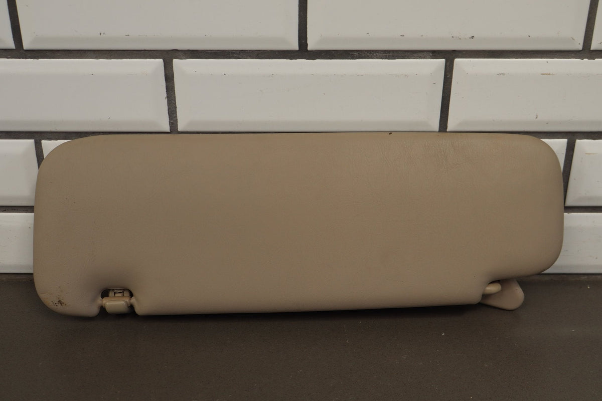 2000-2002 Toyota Land Cruiser Lexus LX470 J100 - Sun Visor Pair Ivory