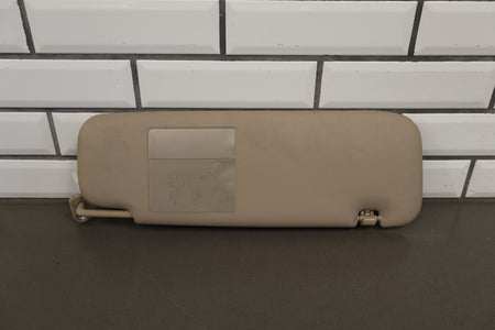 2000-2002 Toyota Land Cruiser Lexus LX470 J100 - Sun Visor Pair Ivory
