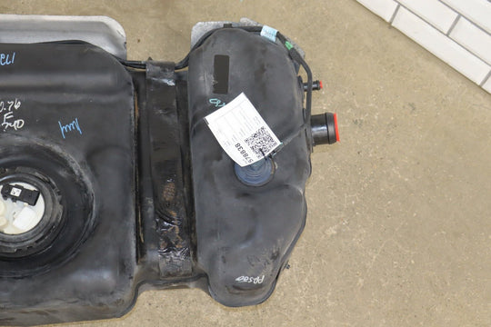 2000 - 2003 Cadillac Escalade Fuel Tank with Pump Tested 15101612 OEM