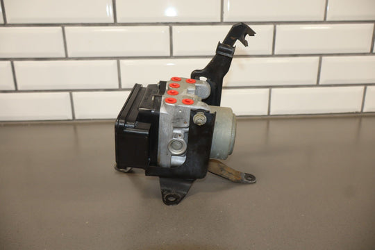 2000 - 2003 Honda S2000 AP1 OEM ABS Pump Module