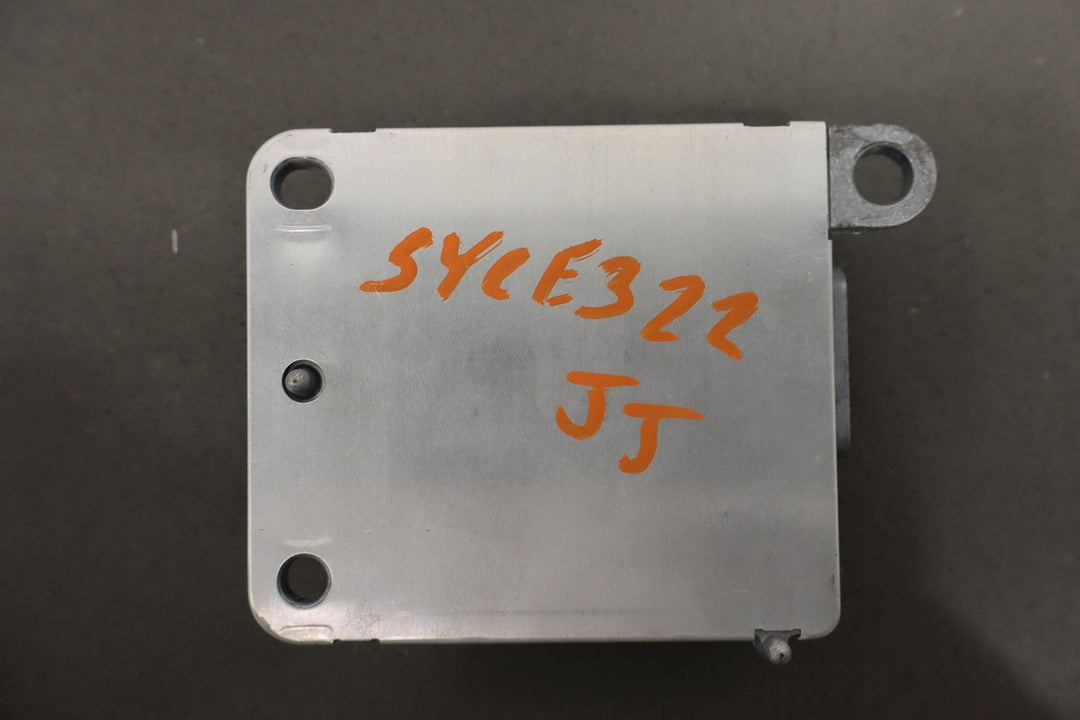 2000 - 2004 C5 Corvette Air Bag Control Module (Right Dash Location)