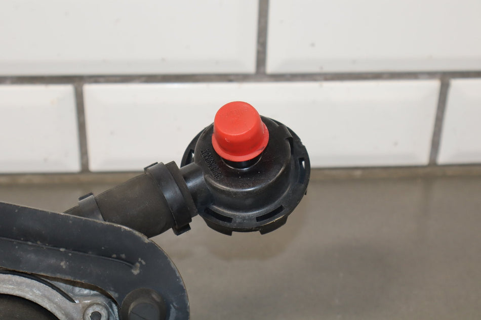 2000-2004 Chevrolet Corvette Air Pump 12560095 OEM