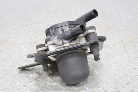 2000-2004 Chevrolet Corvette Air Pump 12568382
