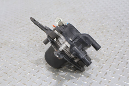 2000-2004 Chevrolet Corvette Air Pump 12568382