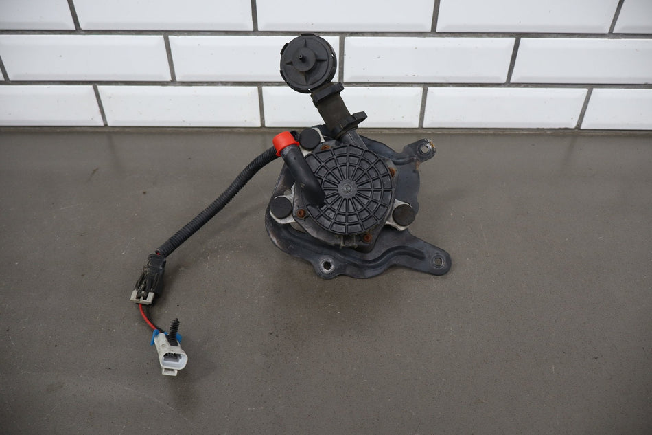 2000-2004 Chevrolet Corvette C5 LS1 LS6 Air Smog Pump