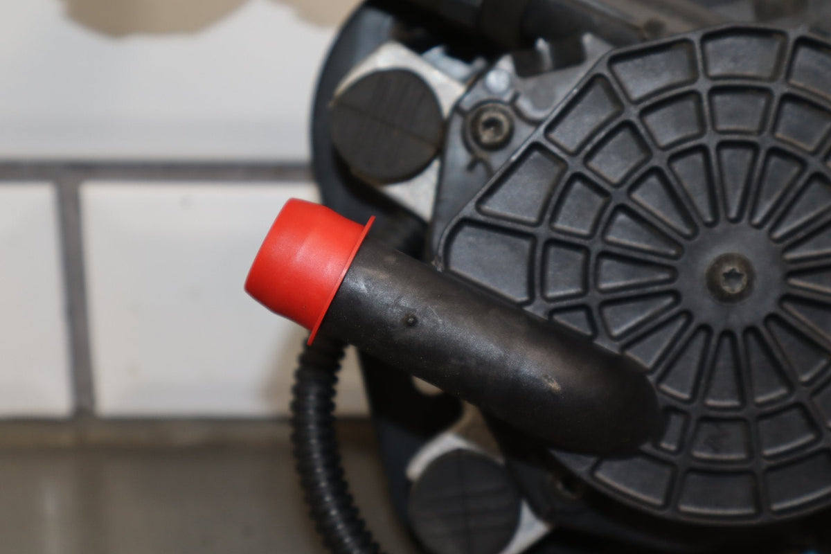2000-2004 Chevrolet Corvette C5 LS1 LS6 Air Smog Pump