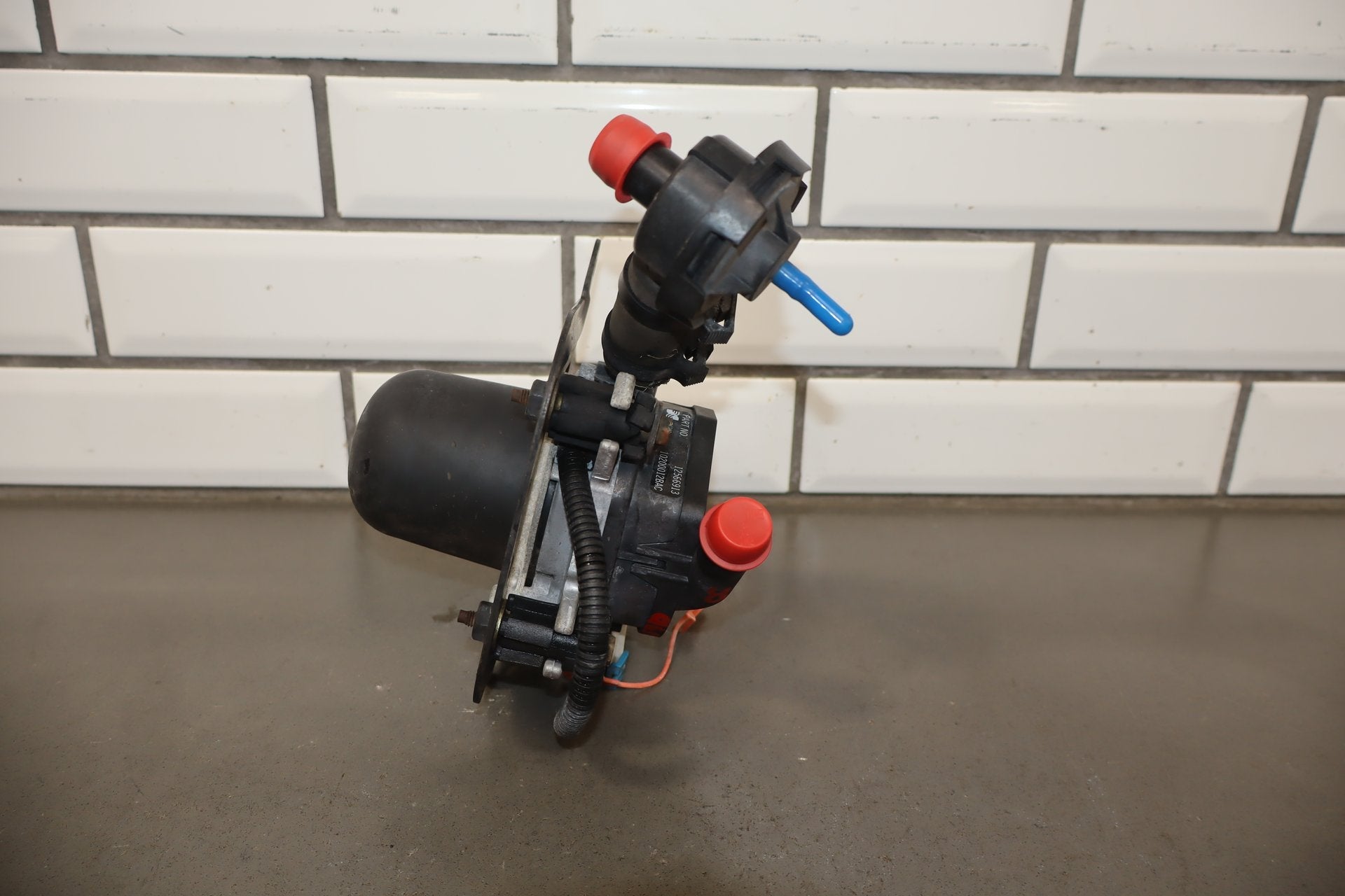 2000-2004 Chevrolet Corvette C5 LS1 LS6 Air Smog Pump