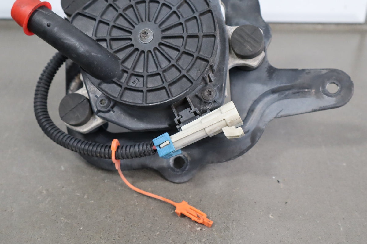2000-2004 Chevrolet Corvette C5 LS1 LS6 Air Smog Pump