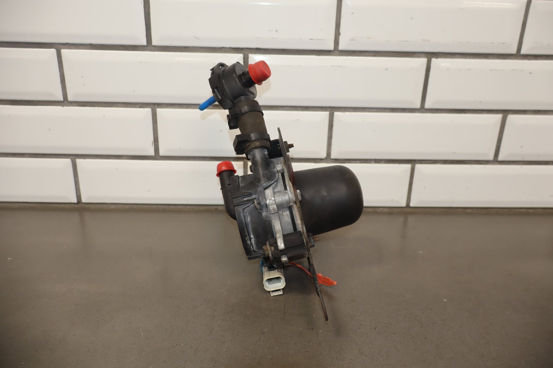 2000-2004 Chevrolet Corvette C5 LS1 LS6 Air Smog Pump