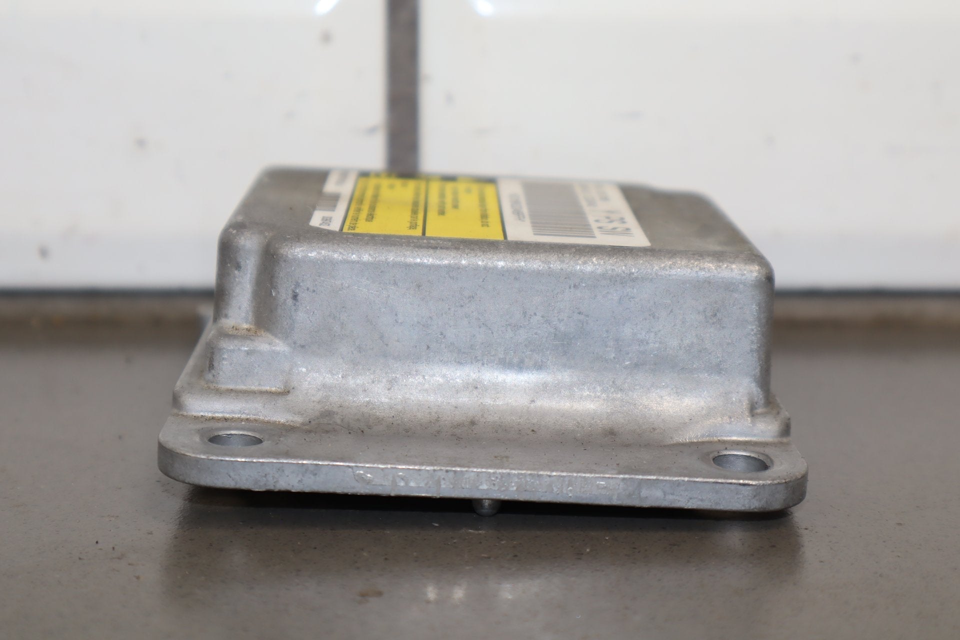 2000-2004 Chevrolet Corvette C5 Module 19244545