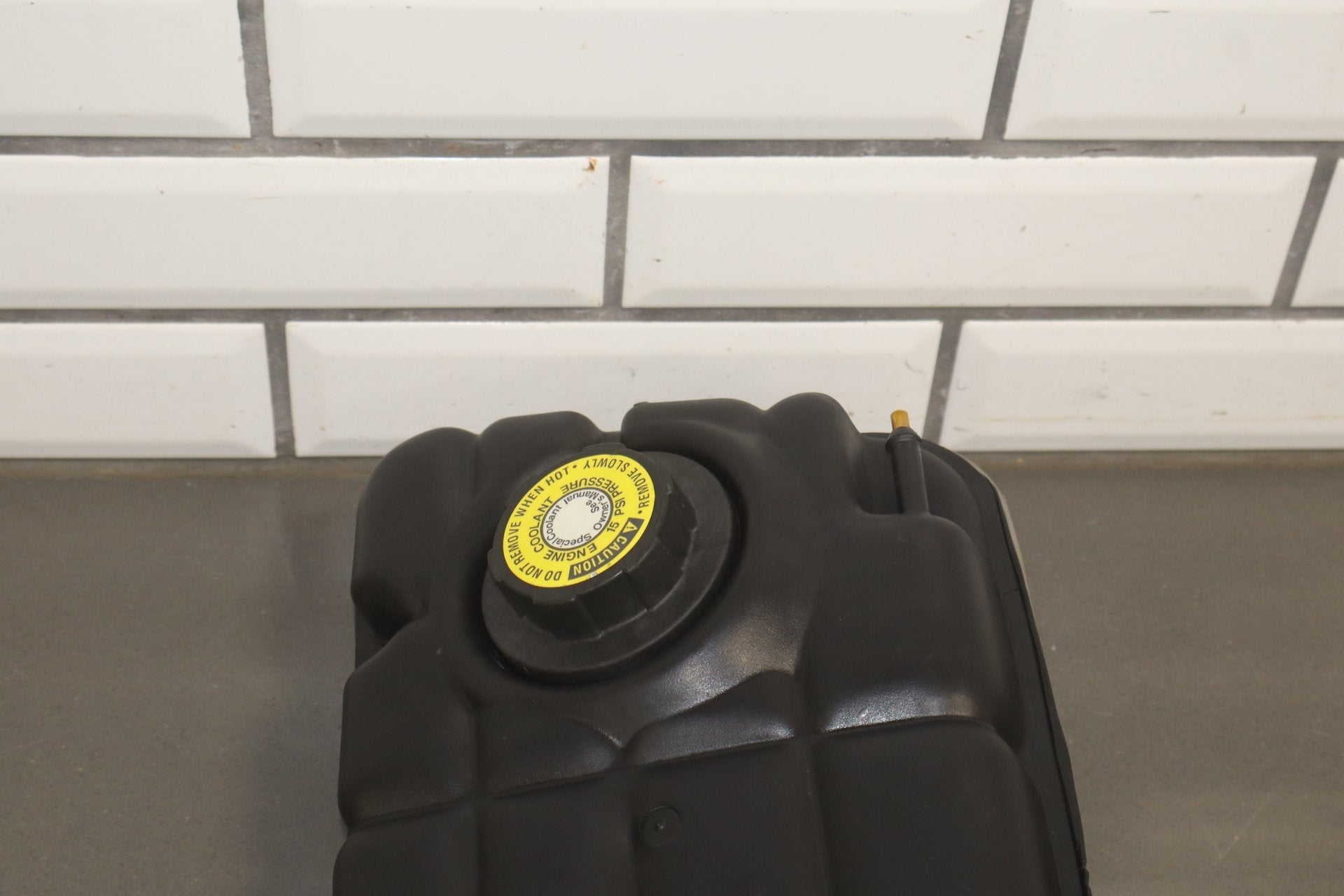 2000-2004 Chevrolet Corvette C5 Overflow Bottle 10430189