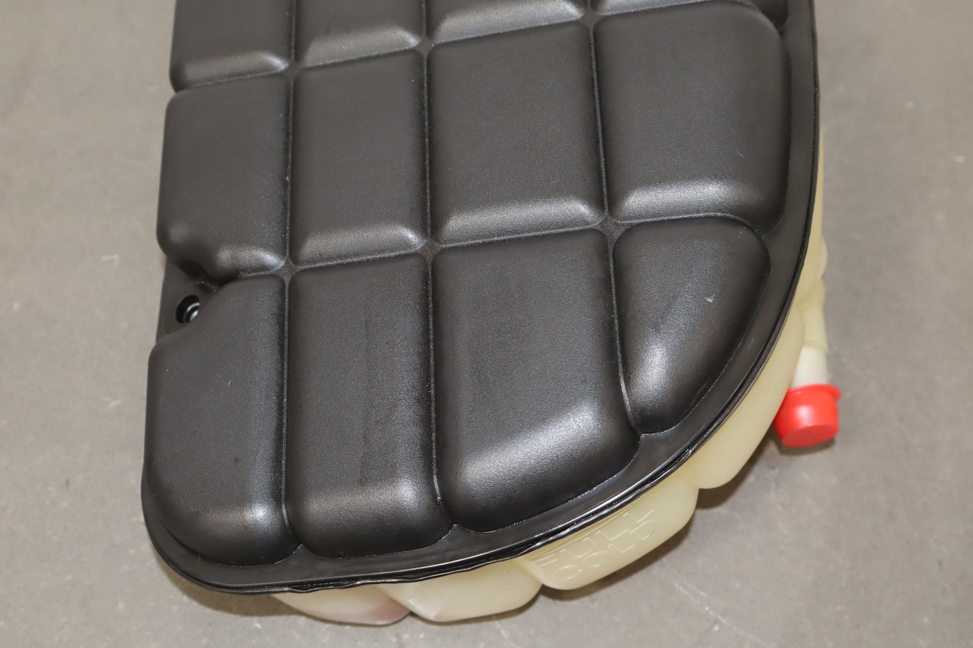 2000-2004 Chevrolet Corvette C5 Overflow Bottle 10430189