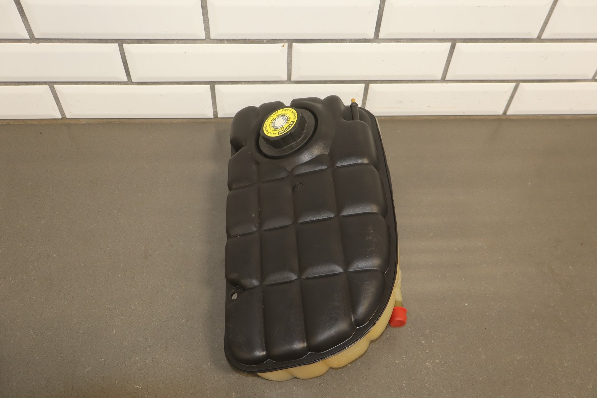 2000-2004 Chevrolet Corvette C5 Overflow Bottle 10430189