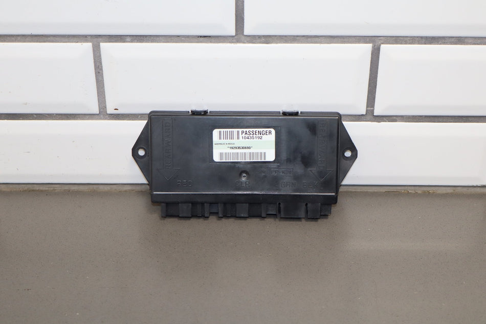 2000-2004 Chevrolet Corvette C5 Right Passenger Door Control Module 10342160