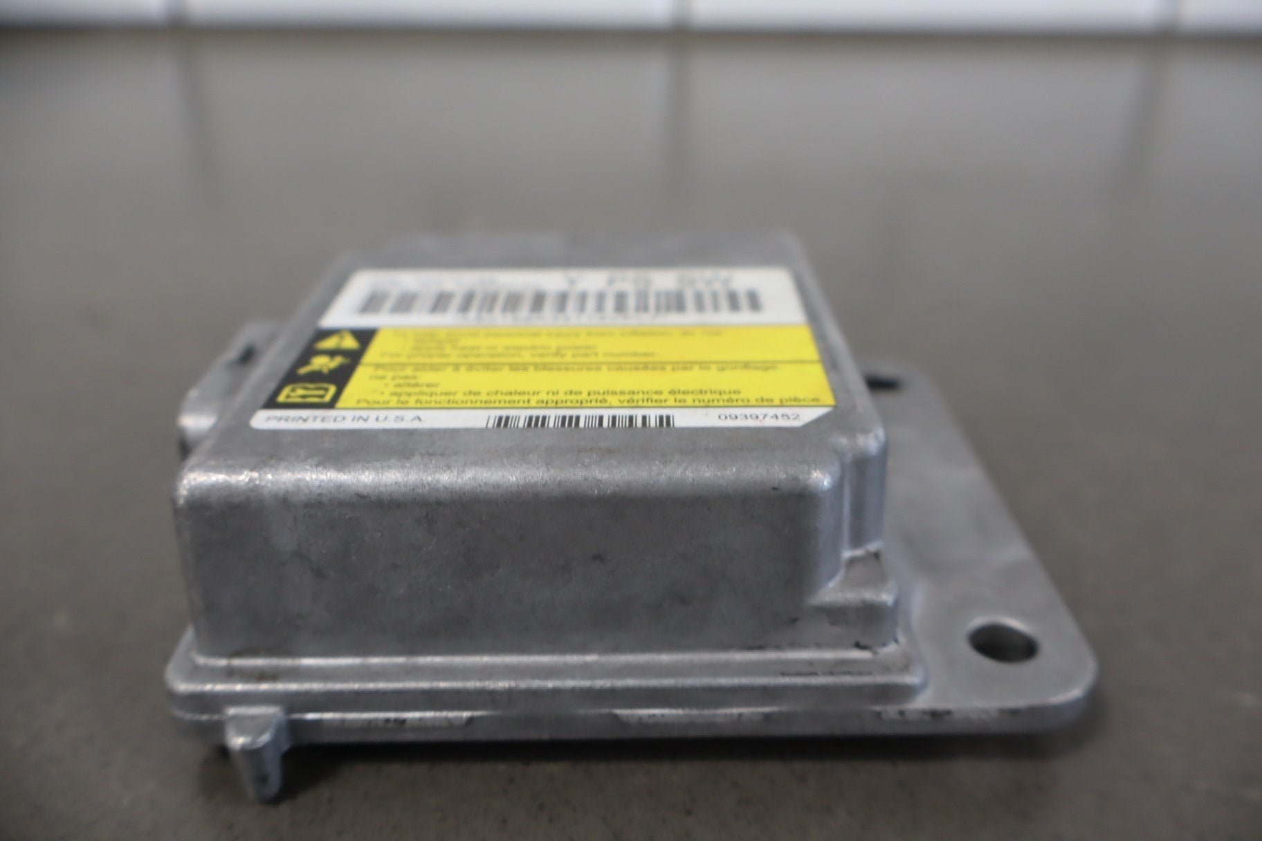 2000-2004 Chevrolet Corvette Chassis Computer 19244545 OEM