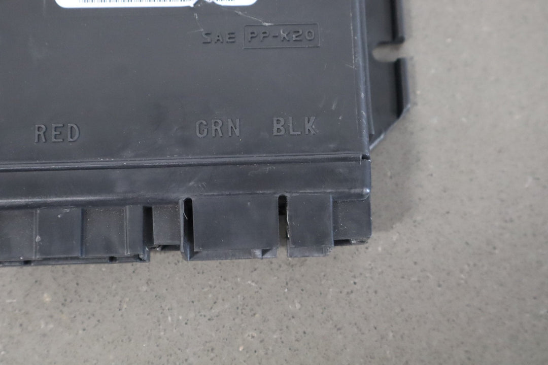 2000 - 2004 Chevrolet Corvette Driver Door Control Module 10342159