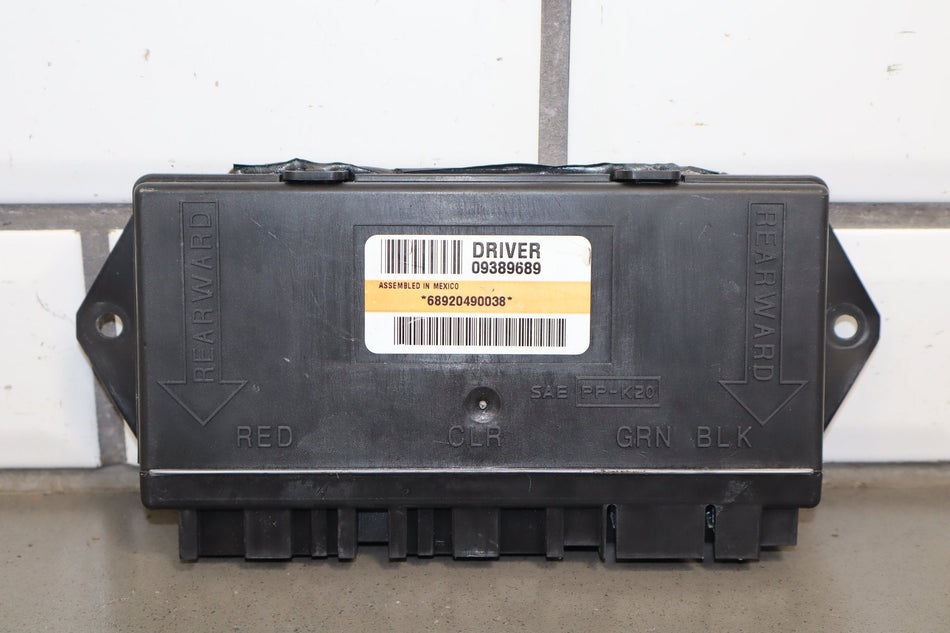 2000-2004 Chevrolet Corvette Driver Left Door Control Module 10342159