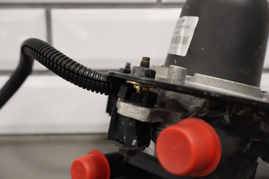 2000 - 2004 Chevy C5 Corvette Secondary Air Pump W/ Bracket (12568382) OEM